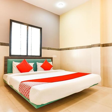Oyo Hotel Karemore Celebration Bhandāra Exterior foto
